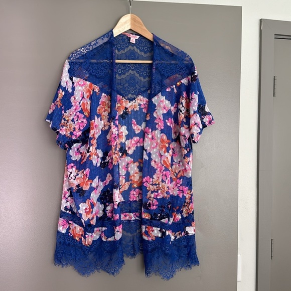 NWOT Candies Floral & Lace Top, S - Picture 1 of 3